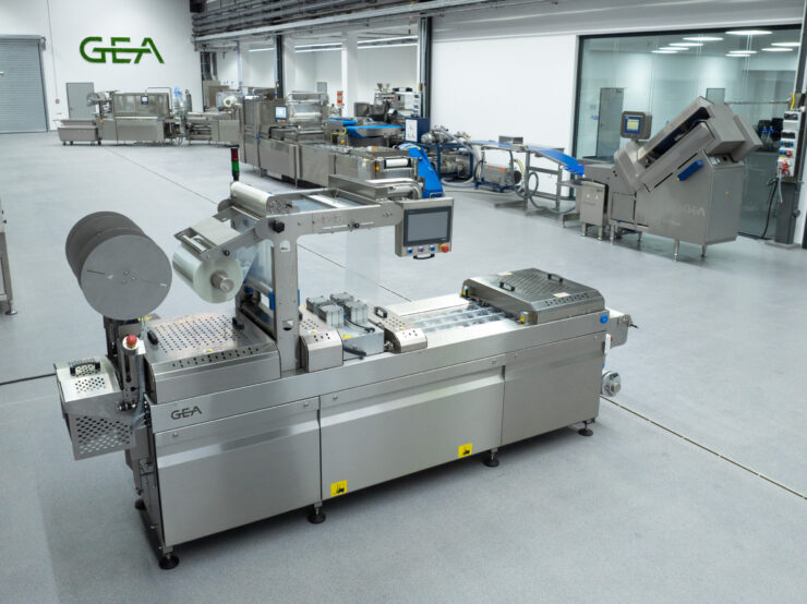 thermoforming packaging machine