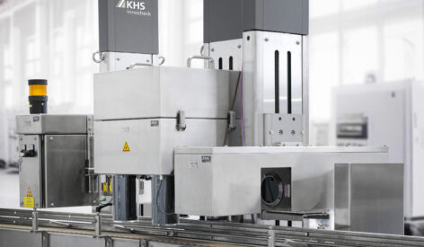 Tethered caps: KHS optimizes its inspection technology with the help of artificial intelligence  